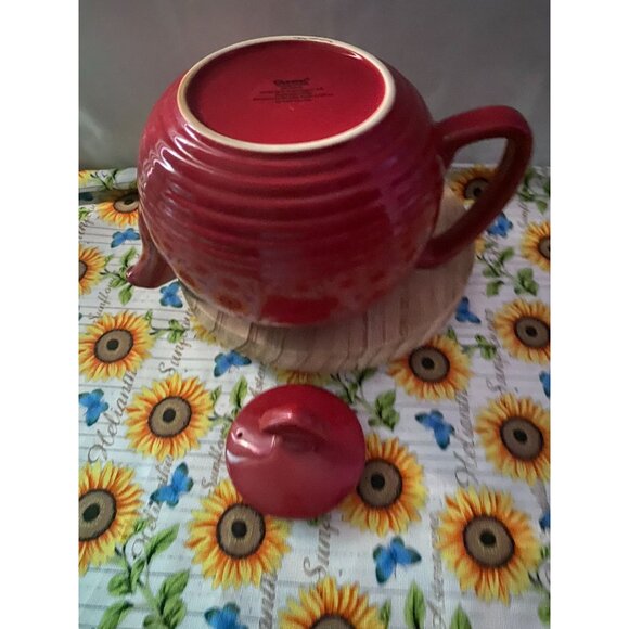 Chantal Tea for Four Red teapot with lid 2006 - Picture 2 of 8